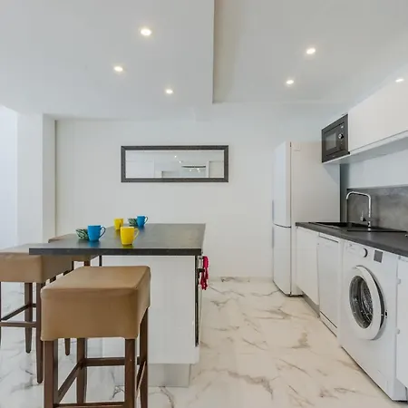 Apartman 90m On The Croisette With Terrace & Sea View *