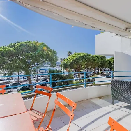 90m On The Croisette With Terrace & Sea View شقة *