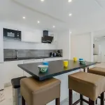 90m On The Croisette With Terrace & Sea View * Cannes