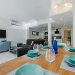 90m On The Croisette With Terrace & Sea View Cannes