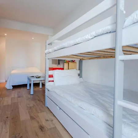 90m On The Croisette With Terrace & Sea View *