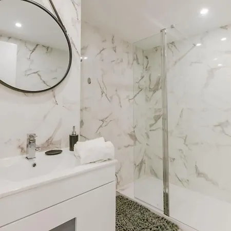 90m On The Croisette With Terrace & Sea View Apartmán Cannes