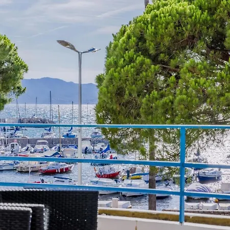 Apartmán 90m On The Croisette With Terrace & Sea View *